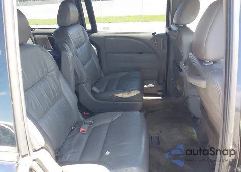 2008 Honda Odyssey Touring z USA, uszkodzony, nr VIN 5FNRL38828B045724